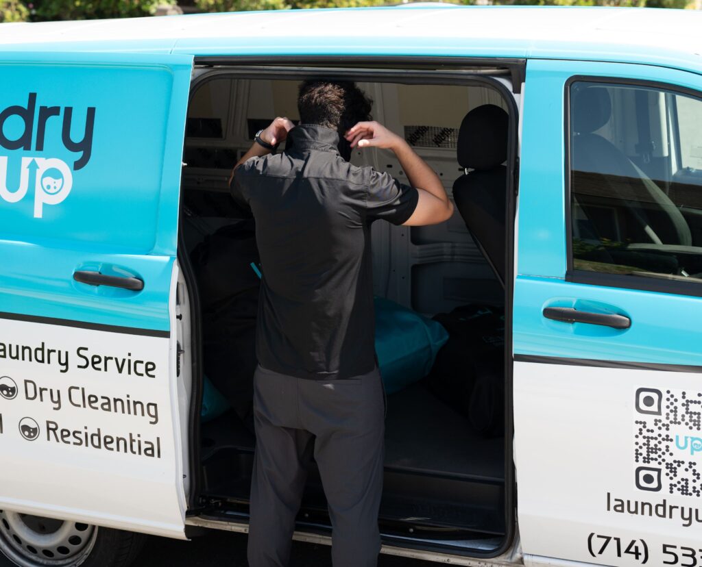 Pickup and Delivery Laundry Service in 92627, CA