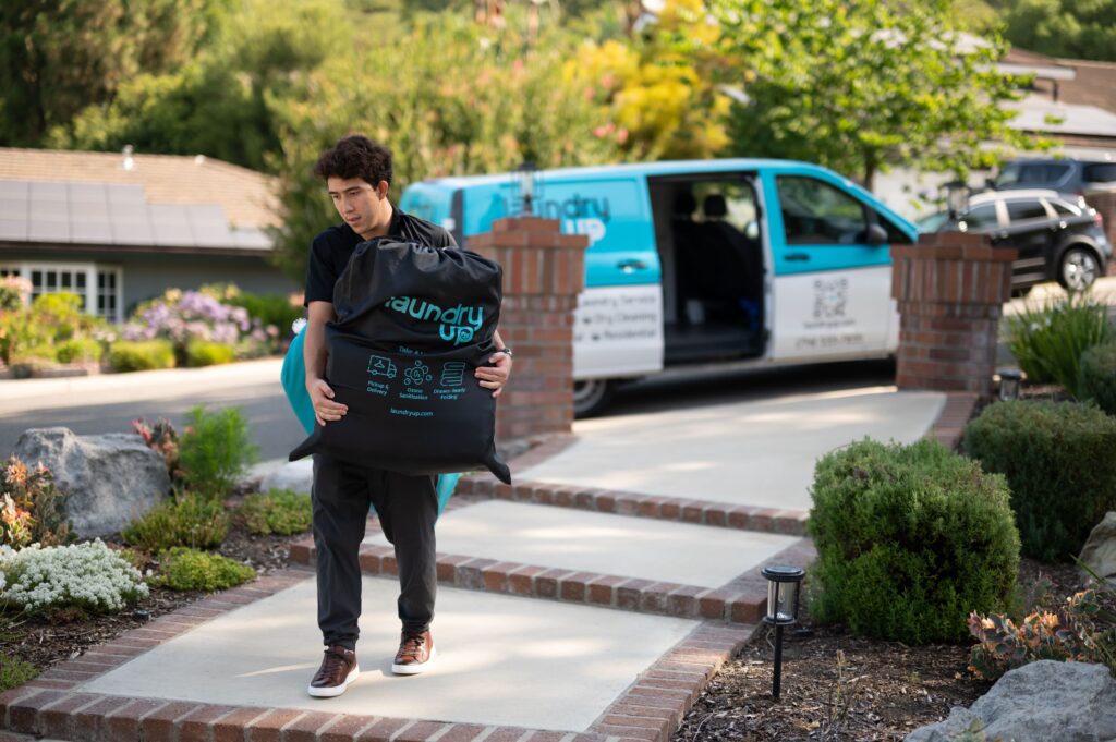 Pickup and Delivery Laundry Service in Cypress, CA