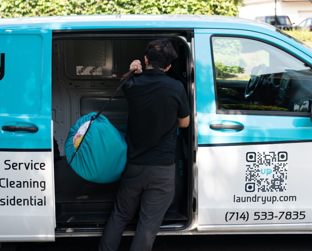 Pickup and Delivery Laundry Service in Los Nietos, CA