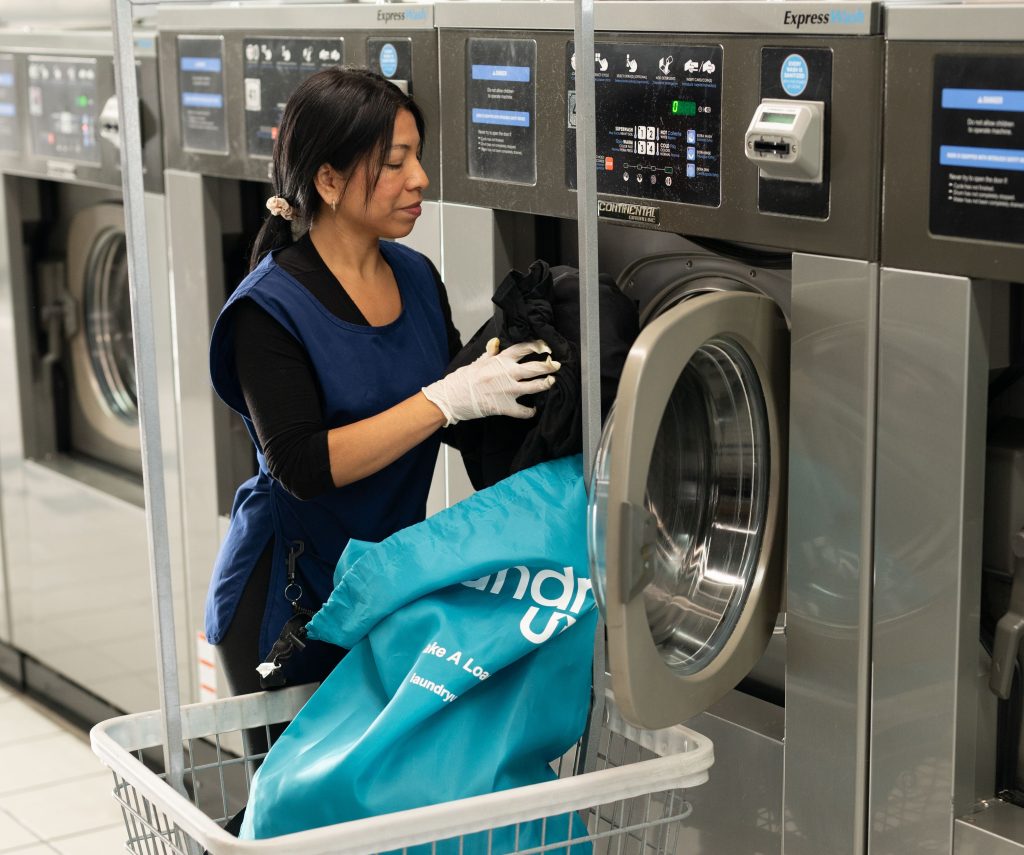 Towel Laundry Service in East Whittier, CA